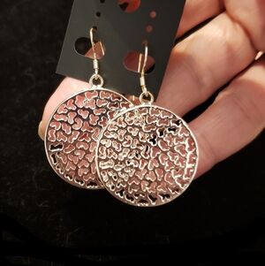 NWOT Silver Plated Earrings Modern Minimalist Artistic Design Light As A Feather